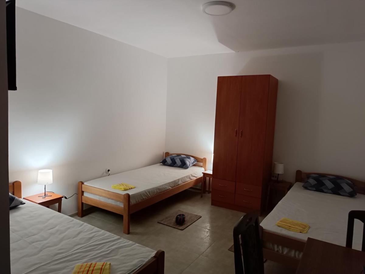 Adamovic Apartment Pirot Bagian luar foto