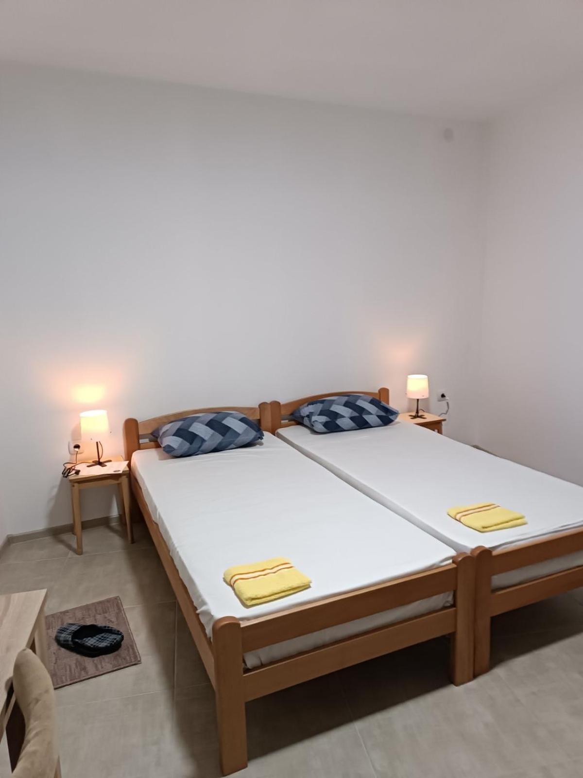 Adamovic Apartment Pirot Bagian luar foto